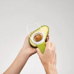 Joseph Joseph GoAvocado 3-i-1 Avocadoredskab -køkkenudstyr 3990 05482524 6ff6 40a6 977d 176991f978d9