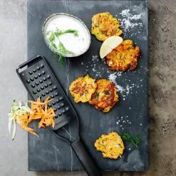 Microplane Master Black Sheep Rivejern Ekstra Grov -køkkenudstyr 3990 0688b984 48d3 4e06 88d1 e6622531ad19