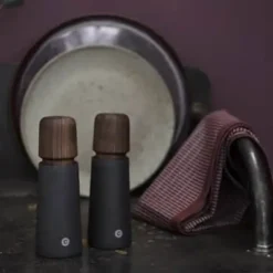 CrushGrind Stockholm Salt/peber Kværn -køkkenudstyr 3990 4d0de7d7 ef79 43f0 a189 4103be49fe7a