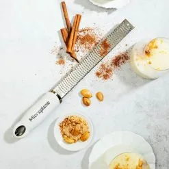 Microplane Premium Classic Rivejern -køkkenudstyr 3990 e06a1653 31e3 45c3 8116 4dfb9fcfa2c6